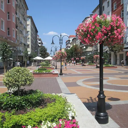מלון דירות Grand Vitosha 4*