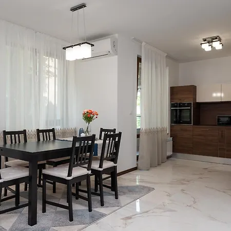 Grand Vitosha アパートホテル